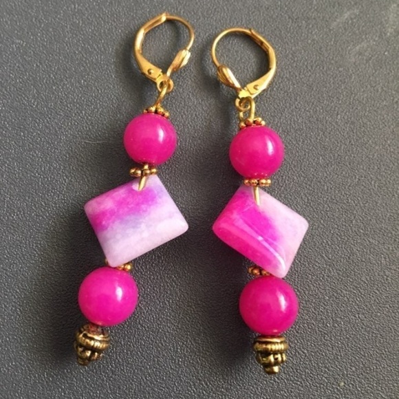 Pink jade beaded earrings - Picture 1 of 1
